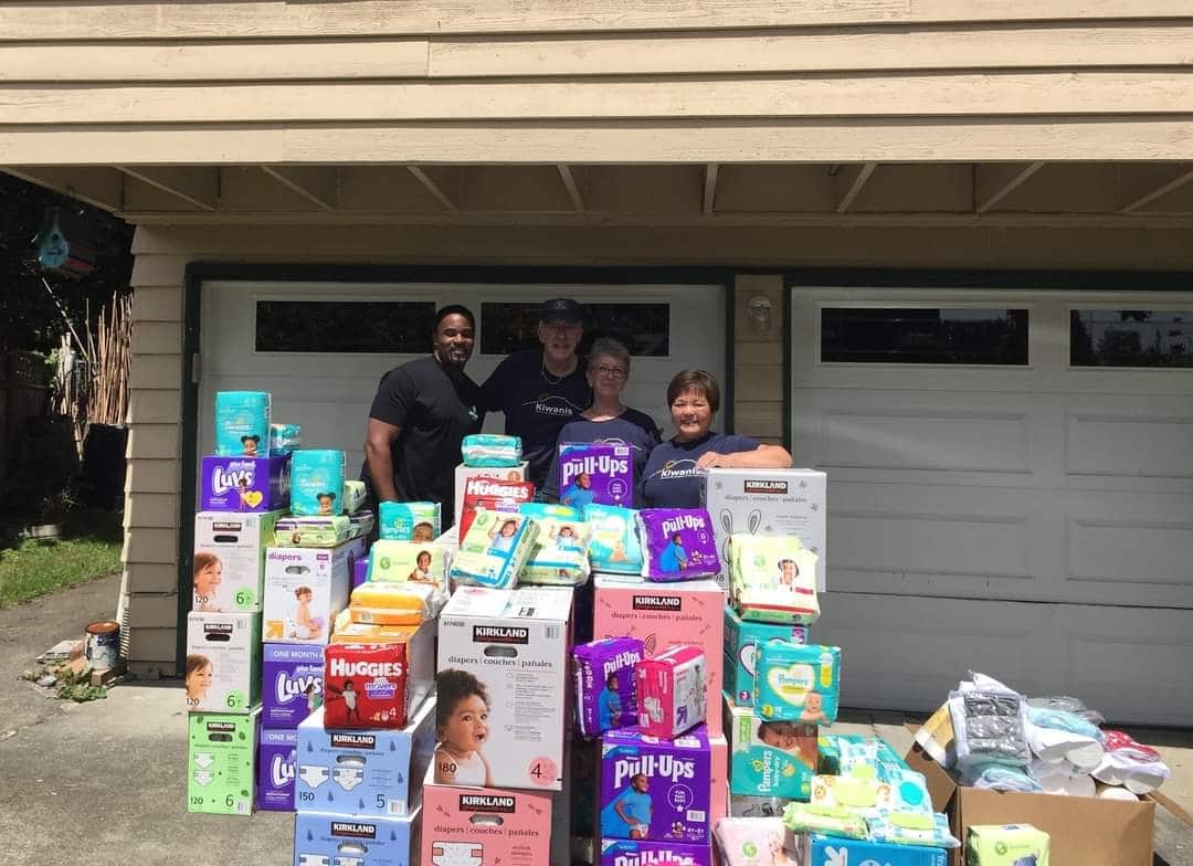 Read more about the article Local Kiwanis Clubs collect over 23,000 Diapers